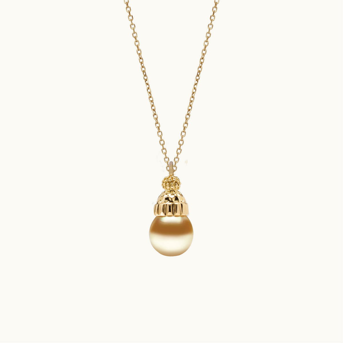 Le Monde des Chapeaux Pendant Charm
