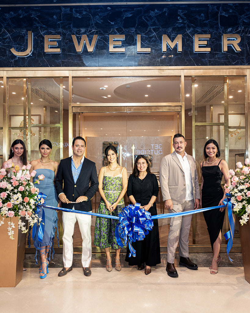 Jewelmer Unveils a Golden World at The Mall | NUSTAR
