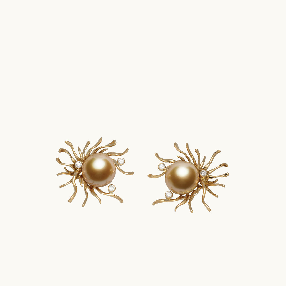 La Mer en Majesté Earrings